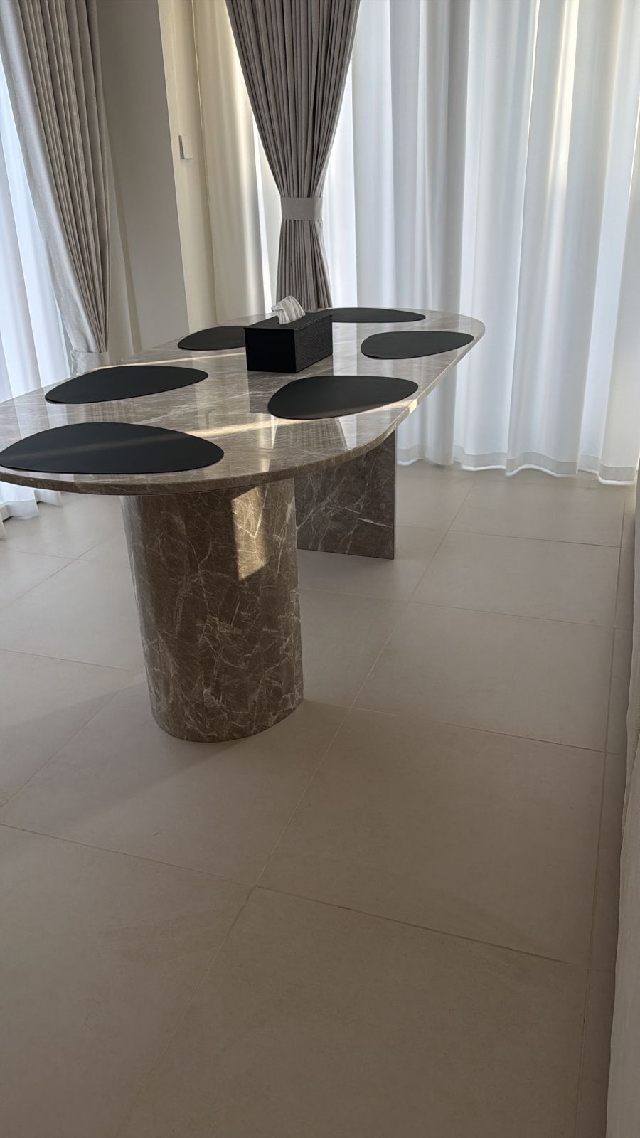 Natural Fiorde Basco Marble Dinning Table